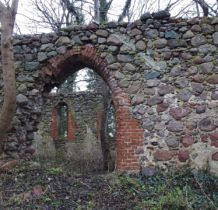 Smolęcin-ruiny kościoła