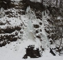 Rudawka Rymanowska-w niektórych miejscach z wodospadów tworza się formy mini ladolodu