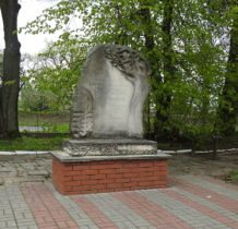 Poturzyn-pamięci Fryderyka Chopina przebywajacego we wsi od11 do 22 lipca 1830roku