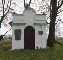 Dziekanów-kaplica grobowa dla upamiętnienia zasłużonej rodziny Grotthusów,prezesów Towarzystwa Rolniczego Hrubieszowskiego