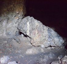 jaskinia ma długość ok. 40 metrów