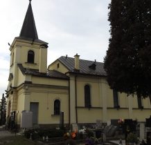 w latach 1908-1909 dobudowano kościół